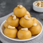 Besan ladoo